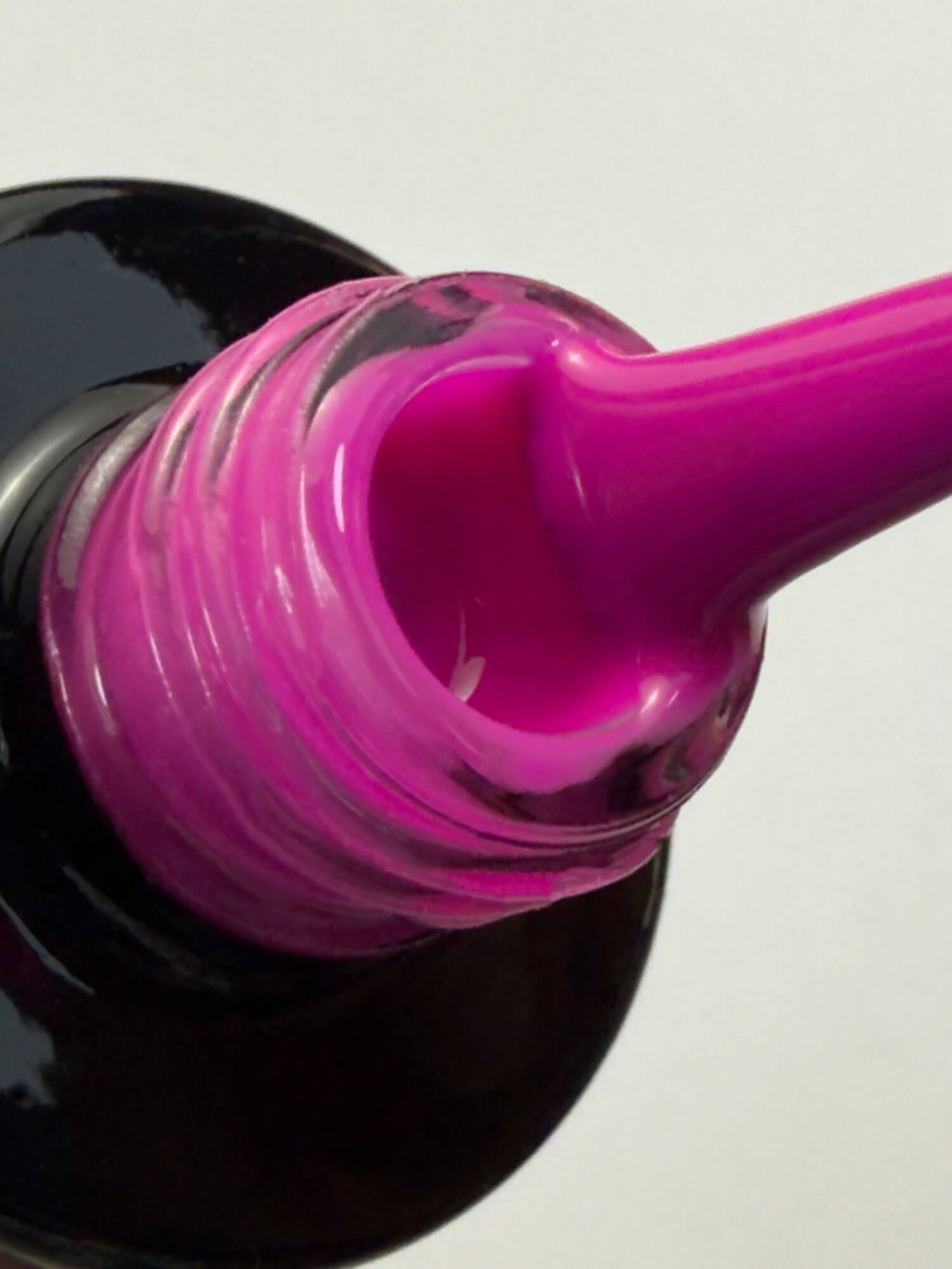 Esmalte Semipermanente 066 Royal Fuchsia 7ml